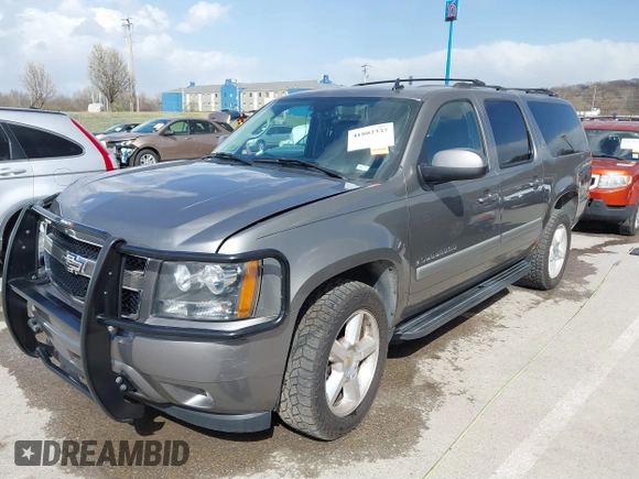 2007 Chevrolet Suburban LT с VIN 1GNFK163X7J237585, выставлен на аукционе IAAI как лот 41802337 с пробегом 225 449 миль миль и . История ставок и продаж доступна на DreamBid. Изображение 18.