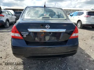 2008 Nissan Versa S с VIN 3N1BC11E78L448799, выставлен на аукционе Copart как лот 58421725 с пробегом 95 504 миль миль и Списание • Salvage title. История ставок и продаж доступна на DreamBid. Изображение 6.