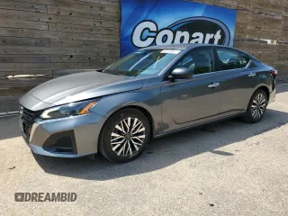 2024 Nissan Altima SV with VIN 1N4BL4DV9RN353999, listed as a Copart auction lot 64999155 with 39,902 mi miles and Clean title. Bid and sale history available at DreamBid. Image 1.