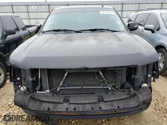 2008 Chevrolet Suburban 3LT with VIN 3GNFC16018G163592, listed as a Copart auction lot 43748935 with 268,220 mi miles and Salvage title. Bid and sale history available at DreamBid. Image 5.