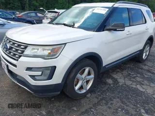 2017 Ford Explorer XLT z VIN 1FM5K8D83HGC80140, wystawiony jako IAAI lot #42336788 z przebiegiem 94 058 mil mil oraz . Historia ofert i sprzedaży dostępna na DreamBid. Obrazek 2.