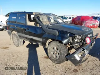 1999 Toyota Land Cruiser with VIN JT3HT05J5X0030492, listed as a IAAI auction lot 41331686 with 1 mi miles. Bid and sale history available at carsss.com. Image 1.