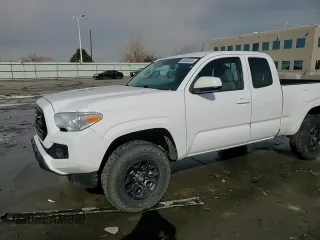 2016 Toyota Tacoma SR z VIN 5TFSX5EN9GX044179, wystawiony jako Copart lot #45504835 z przebiegiem 101 000 mil mil oraz Szkoda całkowita • Salvage title. Historia ofert i sprzedaży dostępna na DreamBid. Obrazek 13.