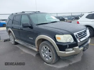 2007 Ford Explorer Eddie Bauer z VIN 1FMEU74887UB47099, wystawiony jako IAAI lot #41414579 z przebiegiem 202 048 mil mil oraz . Historia ofert i sprzedaży dostępna na DreamBid. Obrazek 1.