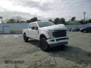 2017 Ford F-350 Platinum с VIN 1FT8W3BT1HEB72157, выставлен на аукционе Copart как лот 50434415 с пробегом 177 062 миль миль и Списание • Salvage title. История ставок и продаж доступна на DreamBid. Изображение 11.