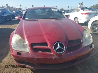 2008 Mercedes-Benz SLK-Class 3.0L with VIN WDBWK54F28F183800, listed as a IAAI auction lot 40371974 with Not Provided miles. Bid and sale history available at carsss.com. Image 12.