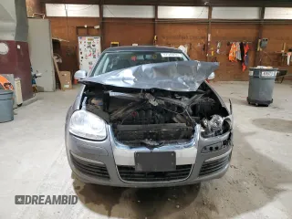 2010 Volkswagen Jetta Limited Edition с VIN 3VWAZ7AJ9AM136505, выставлен на аукционе Copart как лот 47548235 с пробегом 192 667 миль миль и Списание • Salvage title. История ставок и продаж доступна на DreamBid. Изображение 5.