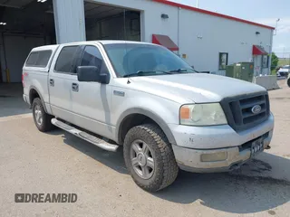 2004 Ford F-150 XLT z VIN 1FTPW14554KC67850, wystawiony jako IAAI lot #42391663 z przebiegiem 231 493 mil mil oraz . Historia ofert i sprzedaży dostępna na DreamBid. Obrazek 1.