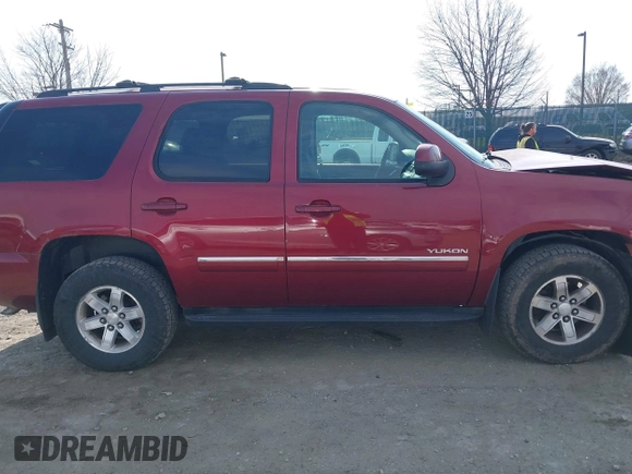 2011 GMC Yukon SLE with VIN 1GKS2AE02BR208997, listed as a IAAI auction lot 41910468 with 178,867 mi miles. Bid and sale history available at carsss.com. Image 13.