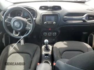 2016 Jeep Renegade Latitude with VIN ZACCJABW0GPD61699, listed as a Copart auction lot 60238644 with 59,545 mi miles and Salvage Title. Bid and sale history available at DreamBid. Image 8.