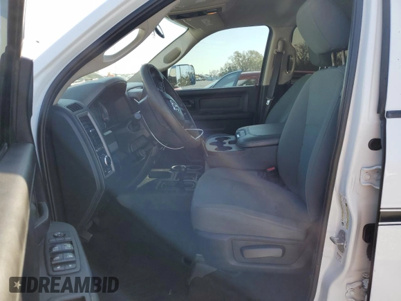 2018 Ram 2500 Tradesman with VIN 3C6UR5HJ4JG122074, listed as a Copart auction lot 47213695 with 221,538 mi miles and Salvage Title. Bid and sale history available at carsss.com. Image 7.