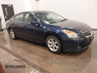 2008 Nissan Altima 2.5 S with VIN 1N4AL21E38C245599, listed as a IAAI auction lot 41914002 with 153,170 mi miles. Bid and sale history available at carsss.com. Image 1.