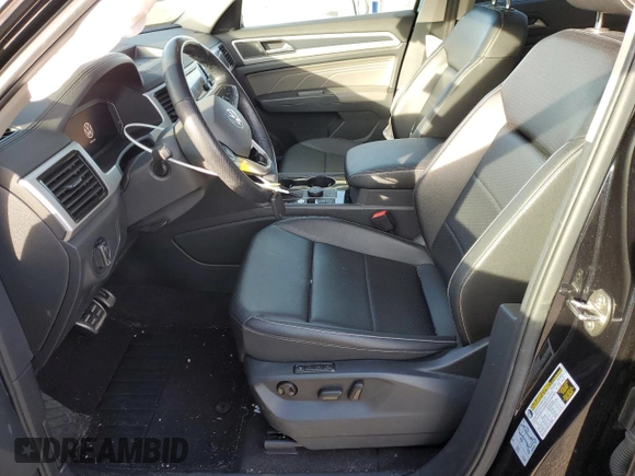 2021 Volkswagen Atlas SEL R-Line with VIN 1V2SR2CA2MC571328, listed as a Copart auction lot 43605135 with 44,290 mi miles and Salvage title. Bid and sale history available at DreamBid. Image 7.