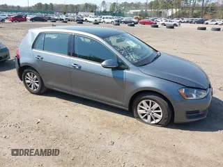 2016 Volkswagen Golf TSI SE z VIN 3VW217AU3GM052081, wystawiony jako IAAI lot #42098831 z przebiegiem 67 925 mil mil oraz . Historia ofert i sprzedaży dostępna na DreamBid. Obrazek 1.