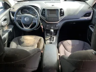 2016 Jeep Cherokee Latitude z VIN 1C4PJMCB5GW218927, wystawiony jako Copart lot #51283145 z przebiegiem 127 992 mil mil oraz Szkoda całkowita • Salvage title. Historia ofert i sprzedaży dostępna na DreamBid. Obrazek 8.