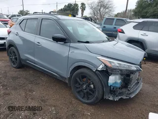 2021 Nissan Kicks SR with VIN 3N1CP5DV6ML486904, listed as a IAAI auction lot 41429263 with 25,313 mi miles. Bid and sale history available at carsss.com. Image 1.