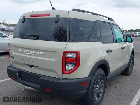 2024 Ford Bronco Sport Big Bend z VIN 3FMCR9B64RRF67202, wystawiony jako IAAI lot #42028035 z przebiegiem 454 mil mil oraz . Historia ofert i sprzedaży dostępna na DreamBid. Obrazek 4.
