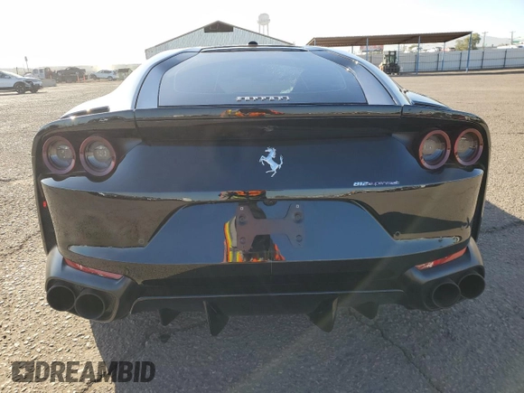 2020 Ferrari 812 z VIN ZFF83CLA6L0252213, wystawiony jako Copart lot #85585314 z przebiegiem 4 525 mil mil oraz Szkoda całkowita • Salvage title. Historia ofert i sprzedaży dostępna na DreamBid. Obrazek 6.