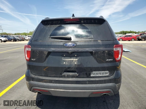 2017 Ford Explorer XLT with VIN 1FM5K8D81HGA05513, listed as a Copart auction lot 62492985 with 121,729 mi miles and Salvage title. Bid and sale history available at DreamBid. Image 6.