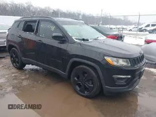 2020 Jeep Compass Latitude w/Sun/Safety Pkg with VIN 3C4NJCBB5LT166329, listed as a IAAI auction lot 41554098 with 59,853 mi miles. Bid and sale history available at carsss.com. Image 1.