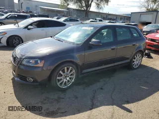 2013 Audi A3 Premium Plus z VIN WAUKJAFM9DA024798, wystawiony jako Copart lot #62057874 z przebiegiem Nie podano mil oraz Szkoda całkowita • Salvage title. Historia ofert i sprzedaży dostępna na DreamBid. Obrazek 1.