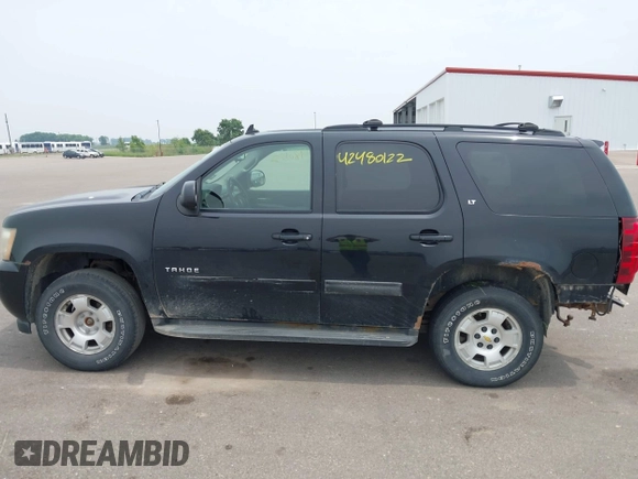 2009 Chevrolet Tahoe 1LT z VIN 1GNFK23009R297220, wystawiony jako IAAI lot #42480122 z przebiegiem 256 343 mil mil oraz . Historia ofert i sprzedaży dostępna na DreamBid. Obrazek 14.