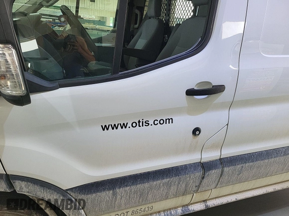 2018 Ford Transit с VIN 1FTYR1YG1JKA49052, выставлен на аукционе IAAI как лот 42796205 с пробегом 133 321 миль миль и . История ставок и продаж доступна на DreamBid. Изображение 20.