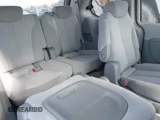 2007 Kia Sedona with VIN KNDMB133576126515, listed as a IAAI auction lot 41497785 with 112,034 mi miles. Bid and sale history available at carsss.com. Image 8.