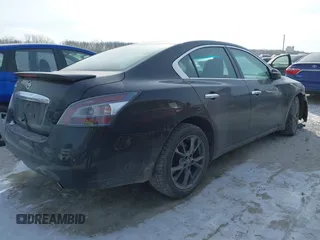 2014 Nissan Maxima SV z VIN 1N4AA5AP7EC493987, wystawiony jako IAAI lot #41376927 z przebiegiem 100 495 mil mil oraz . Historia ofert i sprzedaży dostępna na DreamBid. Obrazek 4.