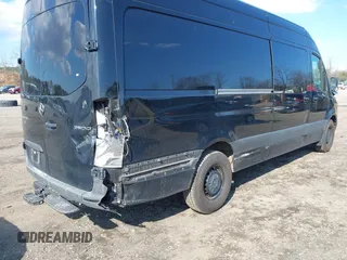 2022 Mercedes-Benz Sprinter Cargo with VIN W1Y4ECHYXNT112143, listed as a IAAI auction lot 41844852 with 46,727 mi miles. Bid and sale history available at carsss.com. Image 4.