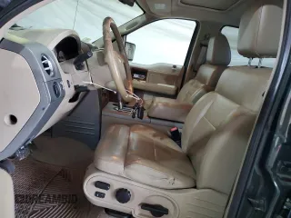 2006 Ford F-150 XLT z VIN 1FTPW14516FA19865, wystawiony jako Copart lot #59303485 z przebiegiem 148 172 mil mil oraz Czysty tytuł • Clean title. Historia ofert i sprzedaży dostępna na DreamBid. Obrazek 7.
