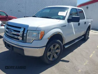 2010 Ford F-150 XL z VIN 1FTEW1E84AFC18241, wystawiony jako IAAI lot #42350458 z przebiegiem 131 581 mil mil oraz . Historia ofert i sprzedaży dostępna na DreamBid. Obrazek 2.