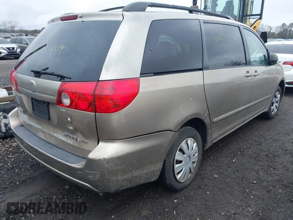 2009 Toyota Sienna CE with VIN 5TDZK23CX9S250245, listed as a IAAI auction lot 41819813 with 999,999 mi miles. Bid and sale history available at carsss.com. Image 4.
