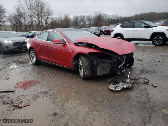 2015 Tesla Model S 85D with VIN 5YJSA1E49FF113947, listed as a Copart auction lot 42899195 with 0 miles and Salvage Title. Bid and sale history available at carsss.com. Image 4.