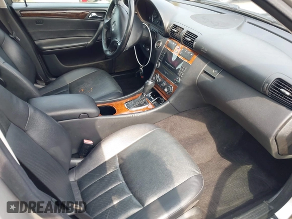 2006 Mercedes-Benz C 280 Luxury с VIN WDBRF92H66F782113, выставлен на аукционе IAAI как лот 42389922 с пробегом 112 367 миль миль и . История ставок и продаж доступна на DreamBid. Изображение 5.