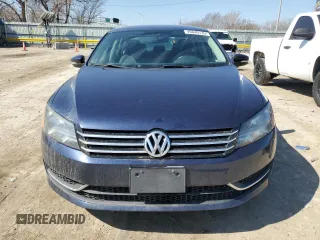 2015 Volkswagen Passat Limited Edition Edition z VIN 1VWAT7A30FC100424, wystawiony jako Copart lot #46846135 z przebiegiem 166 780 mil mil oraz Szkoda całkowita • Salvage title. Historia ofert i sprzedaży dostępna na DreamBid. Obrazek 5.