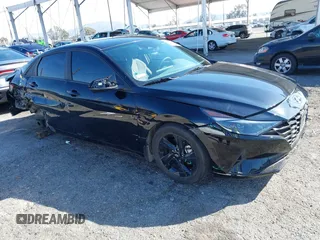 2023 Hyundai Elantra SEL z VIN KMHLM4AG1PU466104, wystawiony jako IAAI lot #41550241 z przebiegiem 40 253 mil mil oraz . Historia ofert i sprzedaży dostępna na DreamBid. Obrazek 1.