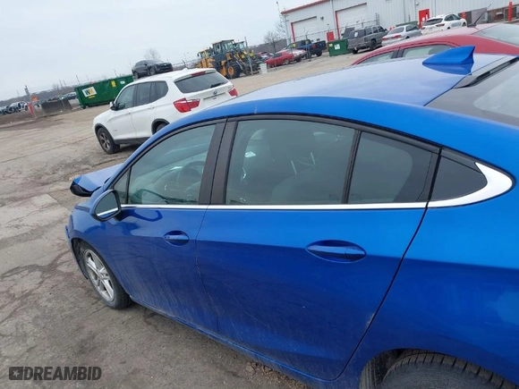 2017 Chevrolet Cruze LT with VIN 1G1BE5SM7H7140730, listed as a IAAI auction lot 41705901 with 197,433 mi miles. Bid and sale history available at carsss.com. Image 14.