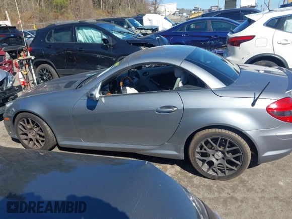 2011 Mercedes-Benz SLK 300 with VIN WDBWK5EA5BF239416, listed as a IAAI auction lot 42048520 with 57,454 mi miles and . Bid and sale history available at DreamBid. Image 14.