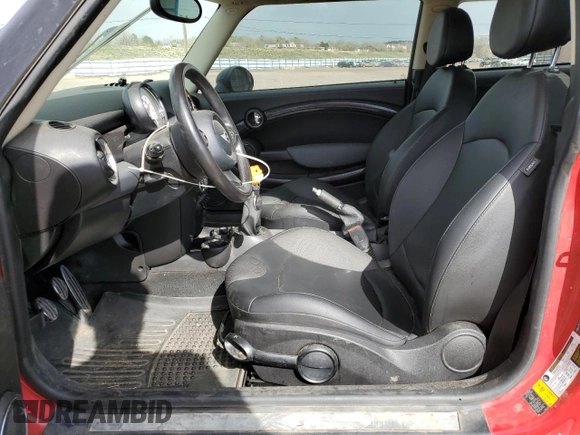 2012 MINI Hardtop S with VIN WMWSV3C58CTY25514, listed as a Copart auction lot 52571435 with 98,226 mi miles and Clean title. Bid and sale history available at DreamBid. Image 7.