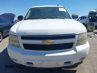 2008 Chevrolet Suburban LTZ with VIN 3GNFC16078G120116, listed as a IAAI auction lot 42691043 with 178,539 mi miles and . Bid and sale history available at DreamBid. Image 12.