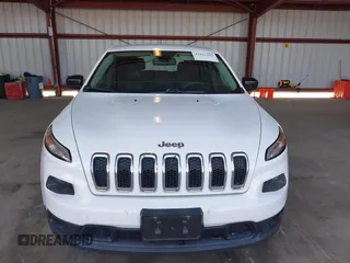 2015 Jeep Cherokee Sport z VIN 1C4PJLAB5FW560342, wystawiony jako IAAI lot #42422292 z przebiegiem 117 916 mil mil oraz . Historia ofert i sprzedaży dostępna na DreamBid. Obrazek 12.