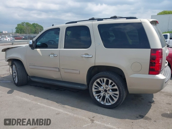 2010 Chevrolet Tahoe LT с VIN 1GNUCBE09AR216446, выставлен на аукционе IAAI как лот 42002298 с пробегом 278 738 миль миль и . История ставок и продаж доступна на DreamBid. Изображение 15.