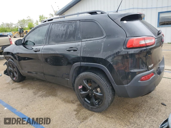 2018 Jeep Cherokee Latitude with VIN 1C4PJLCBXJD577610, listed as a Copart auction lot 55740775 with 120,776 mi miles and Salvage title. Bid and sale history available at DreamBid. Image 2.