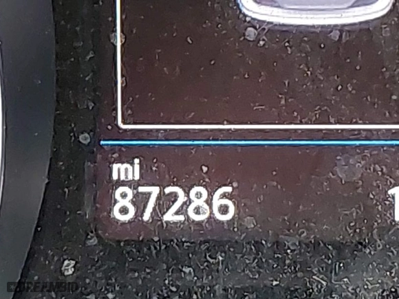 2018 Volkswagen Tiguan SEL with VIN 3VV2B7AX2JM006115, listed as a IAAI auction lot 41758870 with 87,286 mi miles. Bid and sale history available at carsss.com. Image 15.