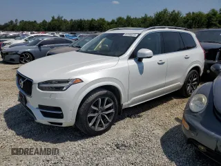 2016 Volvo XC90 T6 Momentum with VIN YV4A22PK3G1042567, listed as a Copart auction lot 62099375 with 176,953 mi miles and Clean title. Bid and sale history available at DreamBid. Image 1.