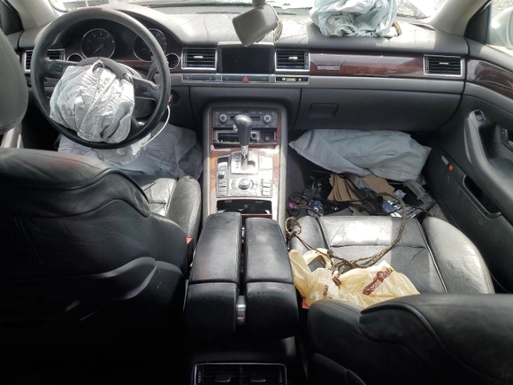 2004 Audi A8 с VIN WAUML44E94N001367, выставлен на аукционе Copart как лот 54968885 с пробегом Не указан миль и Списание • Salvage title. История ставок и продаж доступна на DreamBid. Изображение 8.