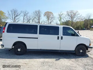 2019 Chevrolet Express Passenger LT with VIN 1GAZGPFG4K1286442, listed as a IAAI auction lot 41908138 with 241,894 mi miles. Bid and sale history available at carsss.com. Image 13.