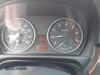 2006 BMW 3 Series 325i with VIN WBAVB13536KX69521, listed as a IAAI auction lot 41832395 with 182,106 mi miles. Bid and sale history available at carsss.com. Image 7.