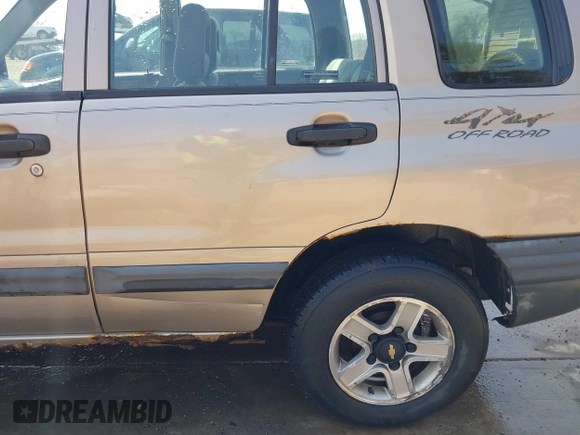 2002 Chevrolet Tracker with VIN 2CNBJ13C026911257, listed as a IAAI auction lot 41760465 with 135,549 mi miles and . Bid and sale history available at DreamBid. Image 21.